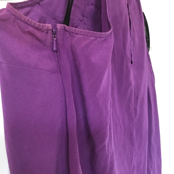 Used bebe Silk Sleeveless Blouse Size Medium - Picture 7 of 11